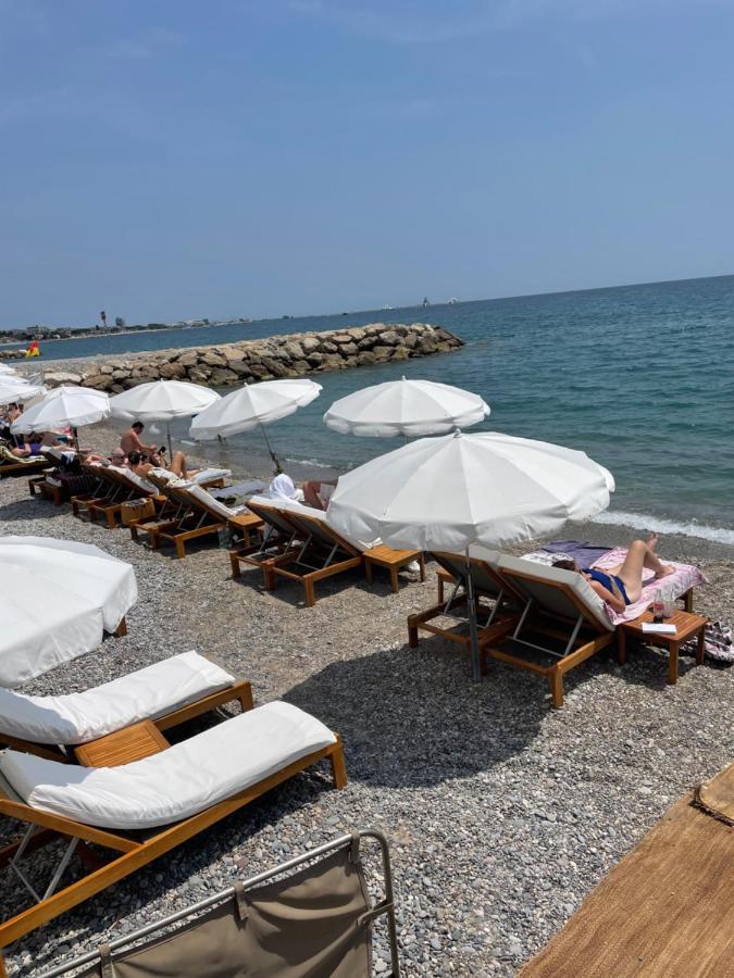 Appartement rénové vue mer avec garage Cagnes-sur-Mer Exterior foto