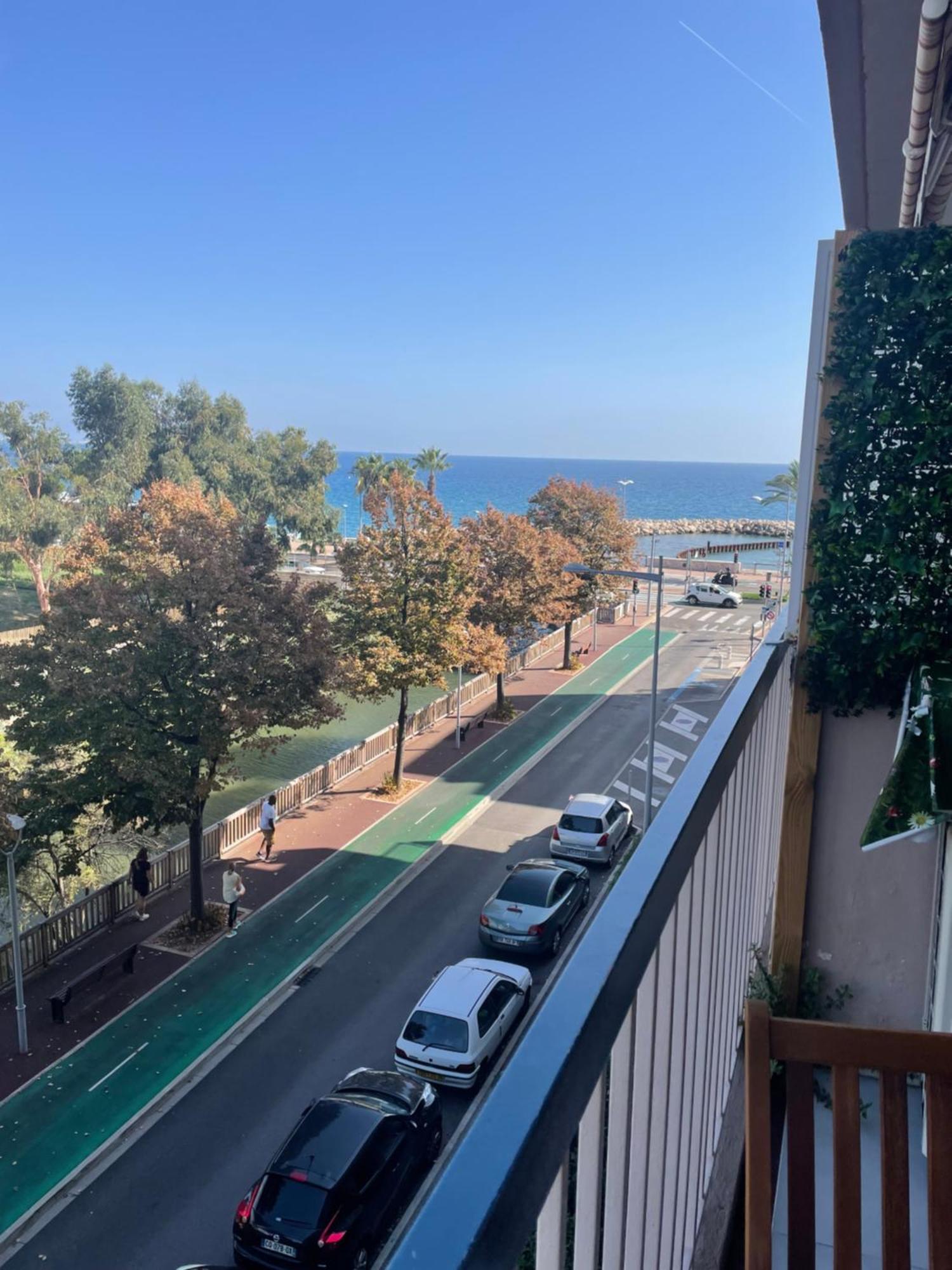 Appartement rénové vue mer avec garage Cagnes-sur-Mer Exterior foto